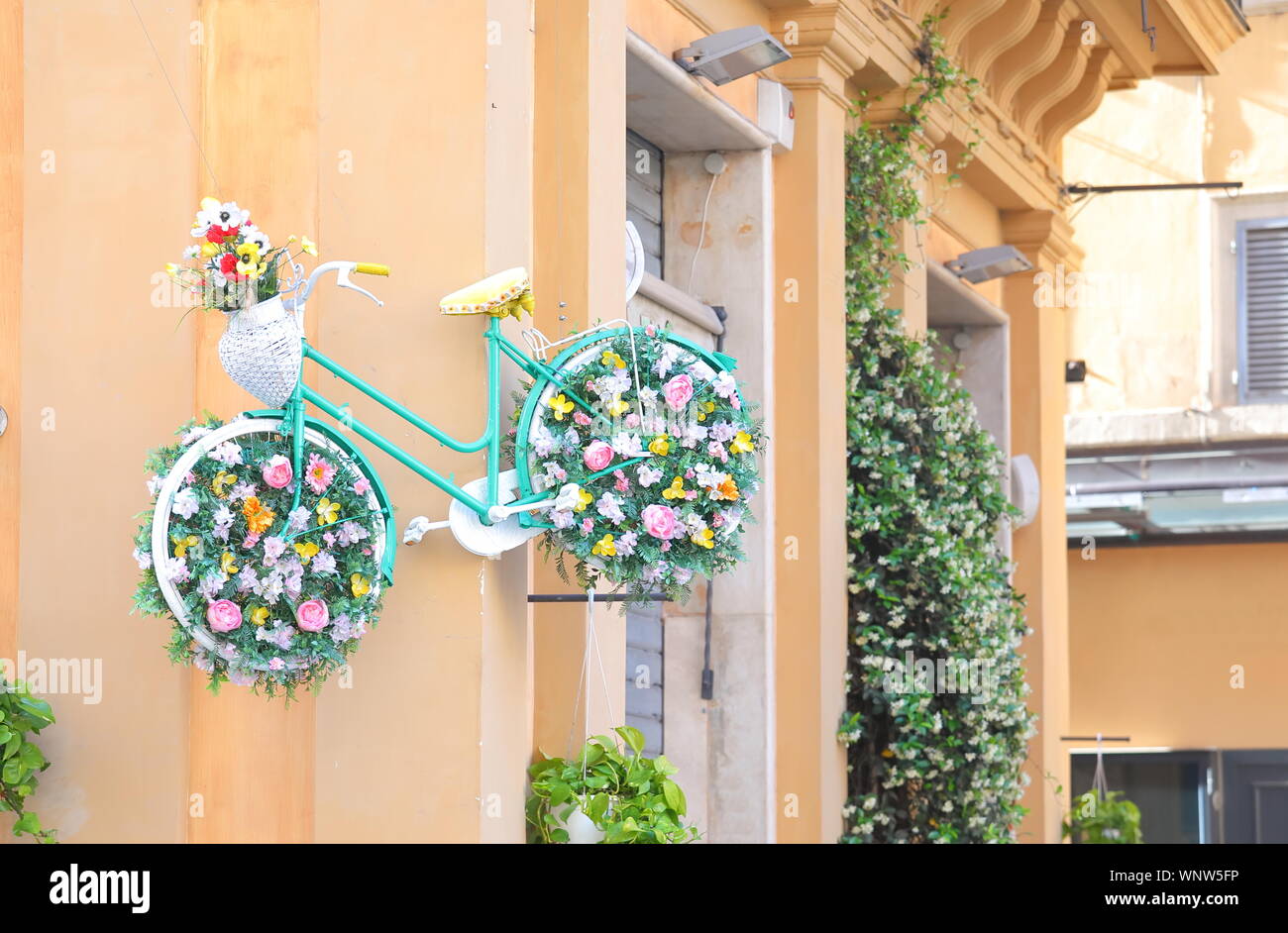 Back street cityscape Rome Italy Stock Photo - Alamy