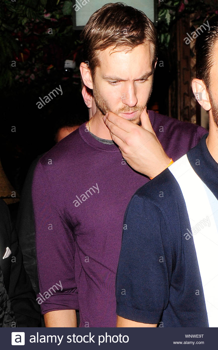London Uk Singer Ellie Goulding Spotted Out With Dj Calvin