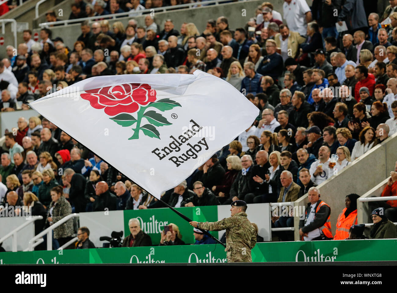 Newcastle, UK. 6th  Sep, 2019. NEWCASTLE UPON TYNE, ENGLAND SEPT 6TH An England flag flying during the Quilter Autumn International match between England and Italy at St. James's Park, Newcastle on Friday 6th September 2019. (Credit: Chris Lishman | MI News) Editorial Use Only Credit: MI News & Sport /Alamy Live News Stock Photo