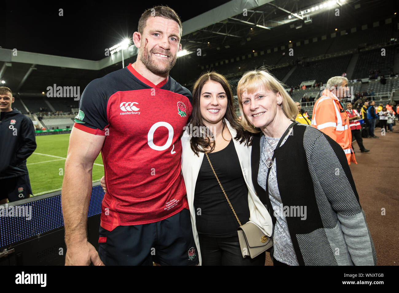 Newcastle, UK. 6th  Sep, 2019. NEWCASTLE UPON TYNE, ENGLAND SEPT 6TH Mark Wilson of England pictured with his wife and Mum following the Quilter Autumn International match between England and Italy at St. James's Park, Newcastle on Friday 6th September 2019. (Credit: Chris Lishman | MI News) Editorial Use Only Credit: MI News & Sport /Alamy Live News Stock Photo