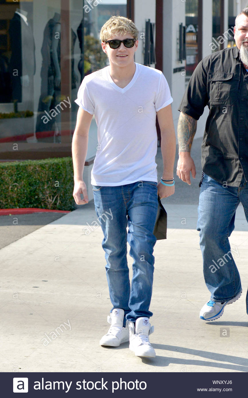 stores like armani exchange