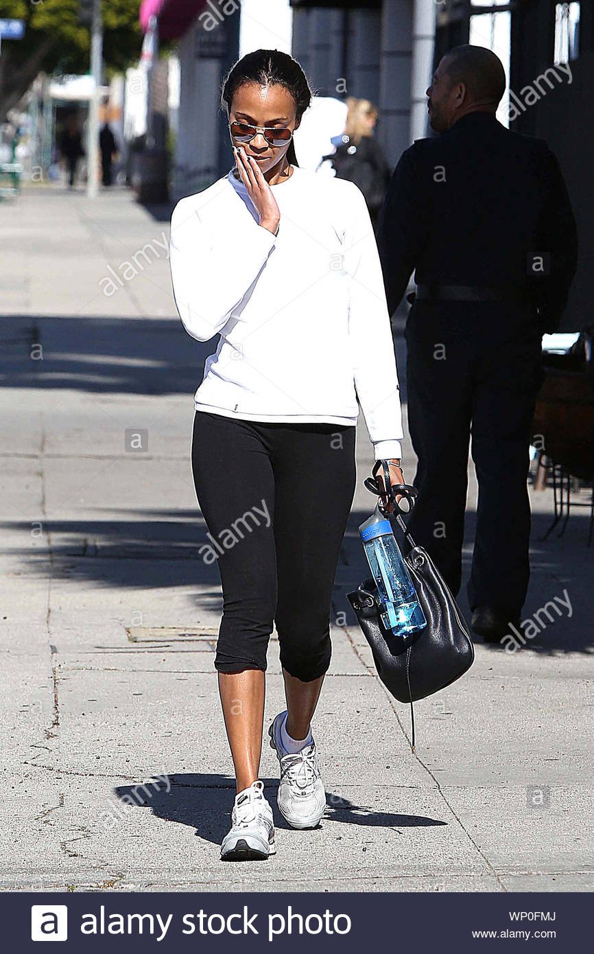 West Hollywood Ca Actress Zoe Saldana Steps Out For Her Daily