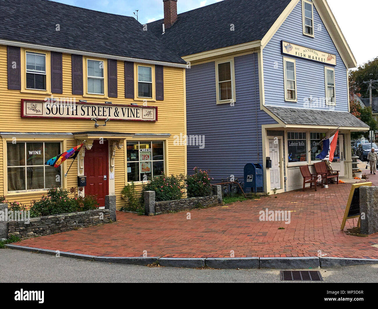 The cheese and wine shop hires stock photography and images Alamy