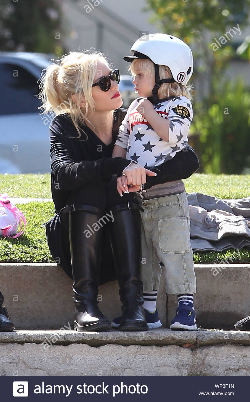 Santa Monica Ca Gwen Stefani Took Kingston And Zuma To A
