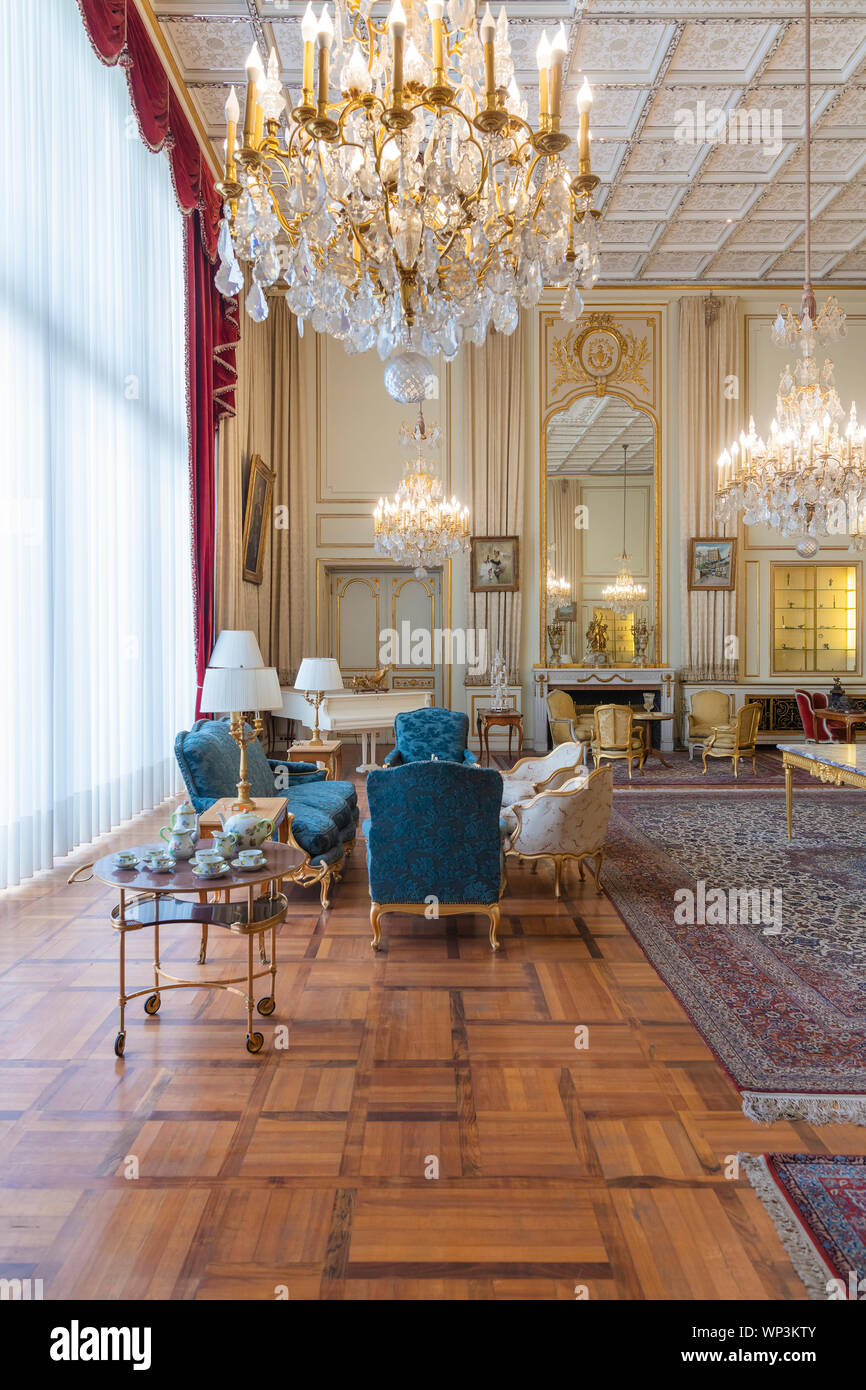 Niavaran palace complex hi-res stock photography and images - Alamy