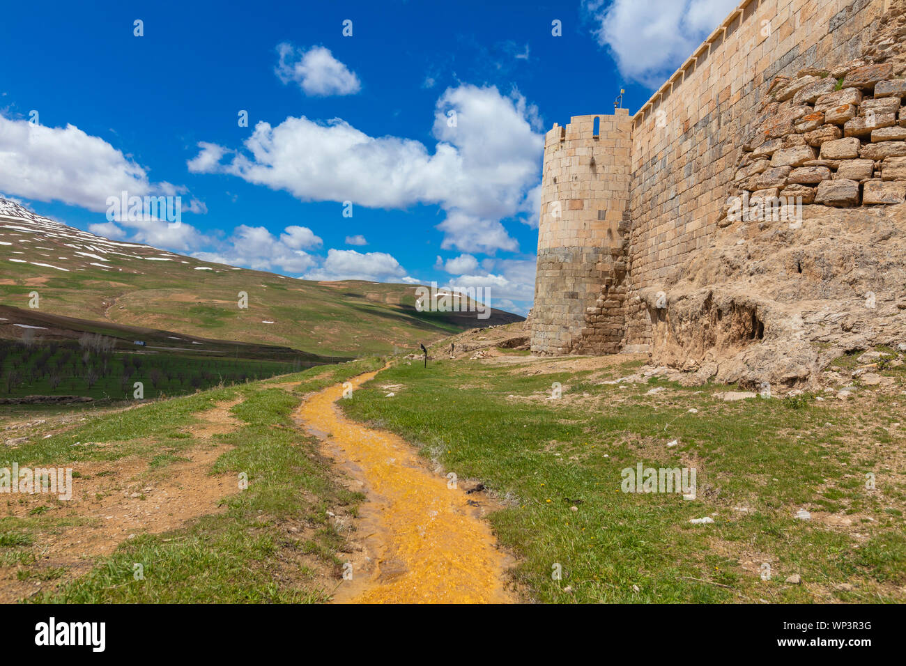 Takht e suleiman hi-res stock photography and images - Alamy