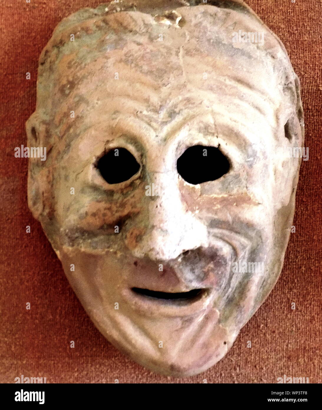 Ceramic mask hires stock photography and images Alamy