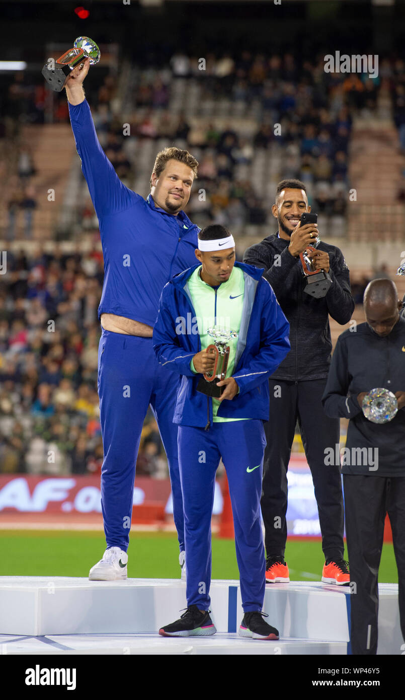 Brussels - Belgium - Sep 6: Daniel Stahl (SWE) showing of his diamond league trophy at the King Baudouin Stadium, Brussels, Belgium on the 6 September 2019. Gary Mitchell/Alamy Live News Stock Photo