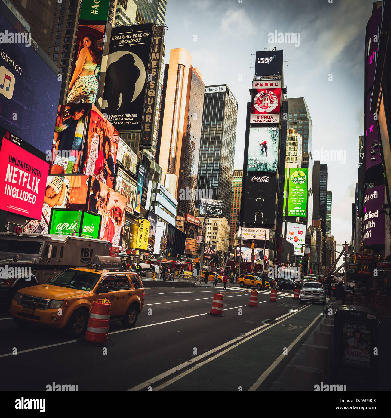 Nyc Street Hi Res Stock Photography And Images Alamy