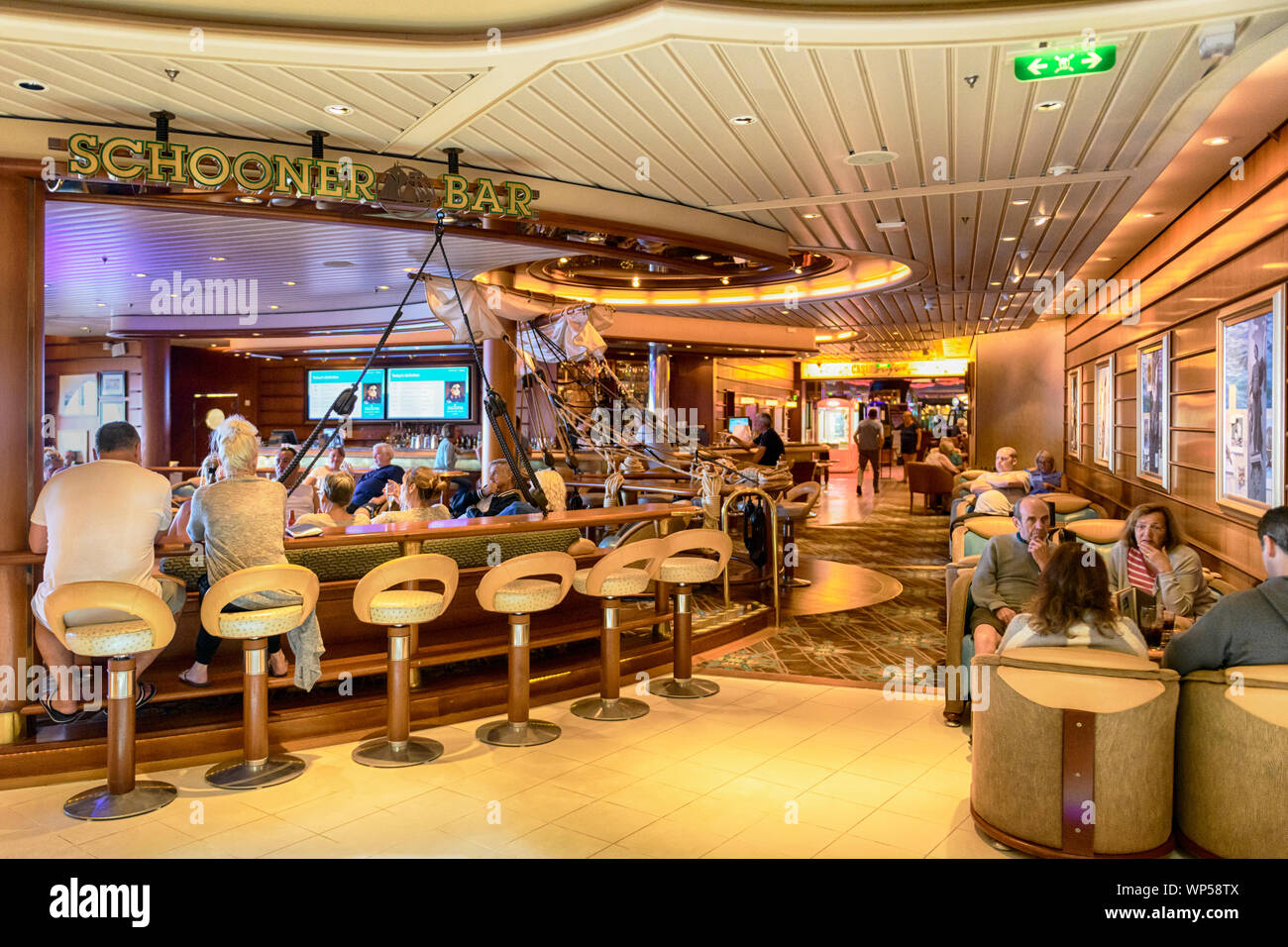 Independence of the seas interior inside Schooner bar entertainment social drinking area onboard Royal Caribbean cruise ship Independence of the seas Stock Photo