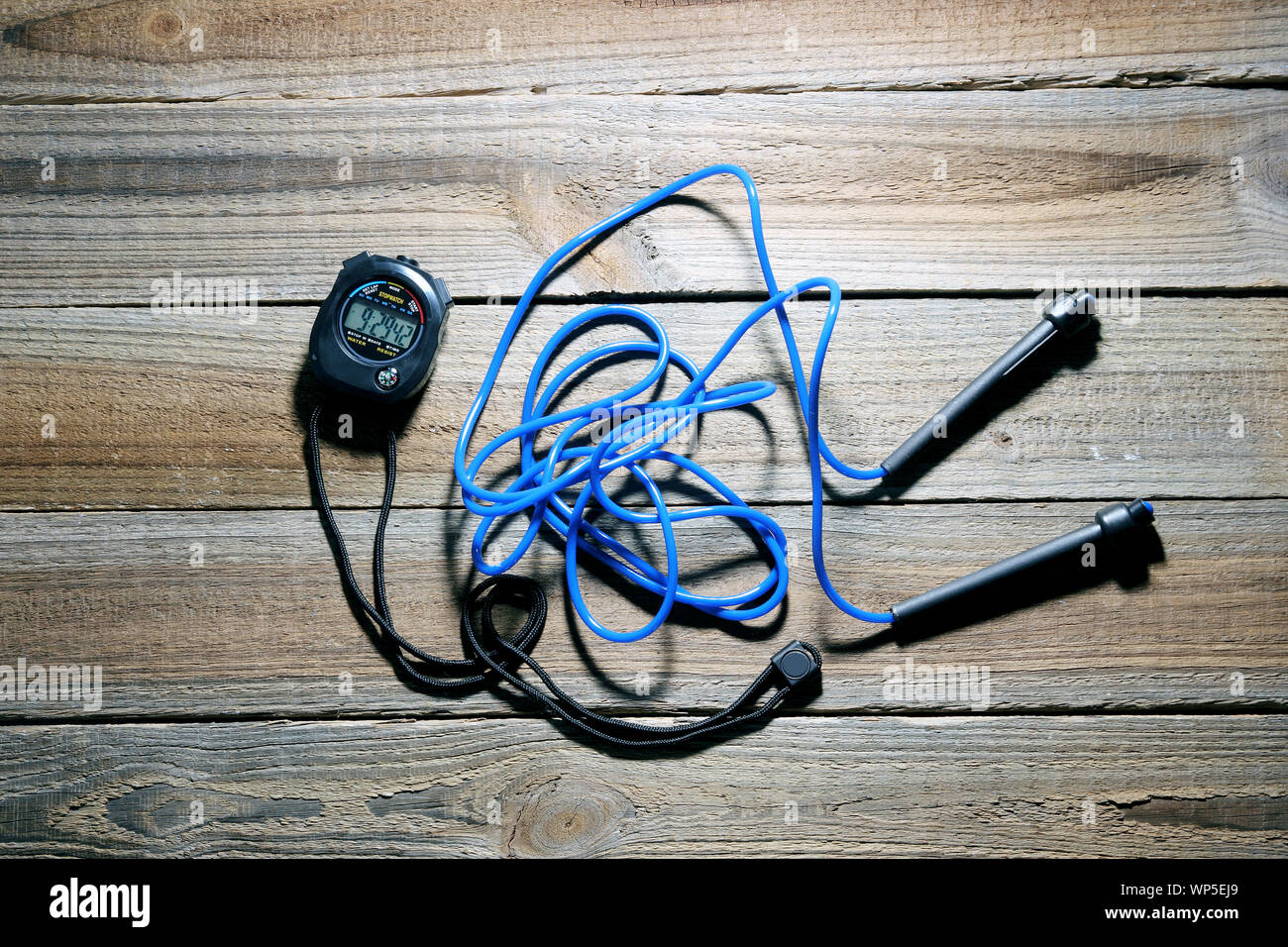 Skipping rope race hi-res stock photography and images - Alamy