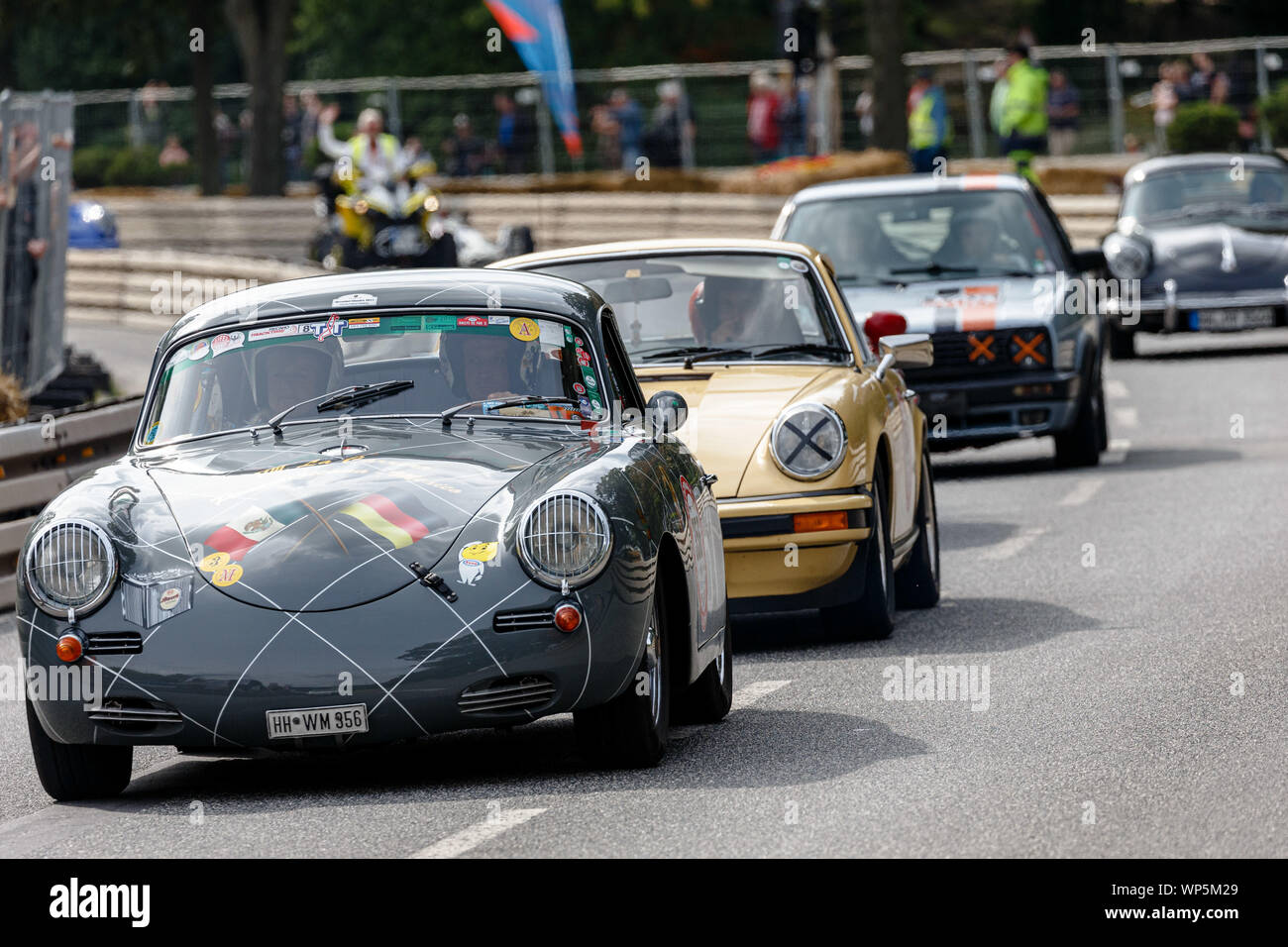 12 Types Of Sports Car Racing Gif