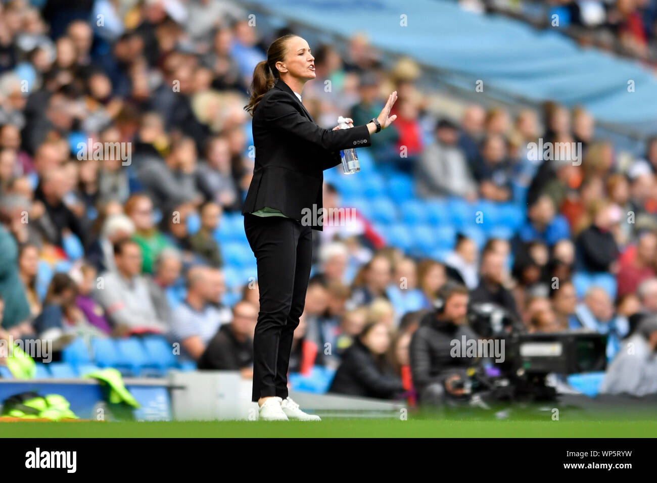 Manchester, UK. 7th Sept 2019. The FA's Women's Super League, Manchester City Women versus Manchester United Women; Manchester United W.F.C Head Coach Casey Stoney, gives instructions to the players - Editorial Use Only. Credit: Action Plus Sports Images/Alamy Live News Credit: Action Plus Sports Images/Alamy Live News Credit: Action Plus Sports Images/Alamy Live News Stock Photo