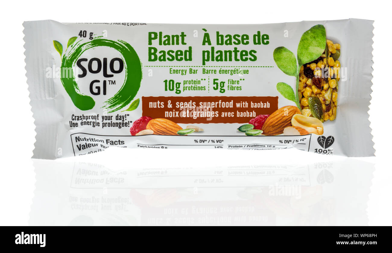 Wnneconne, WI - 3 September 2019:  A package of Solo GI plant based bar on an isolated background. Stock Photo
