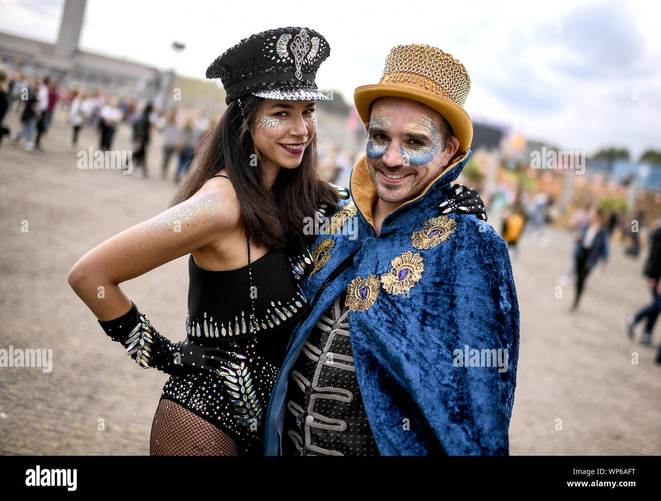 Berlin Germany 07th Sep 19 Steffi And Micha Present Fashion By Elli Fatale At The Lollapalooza