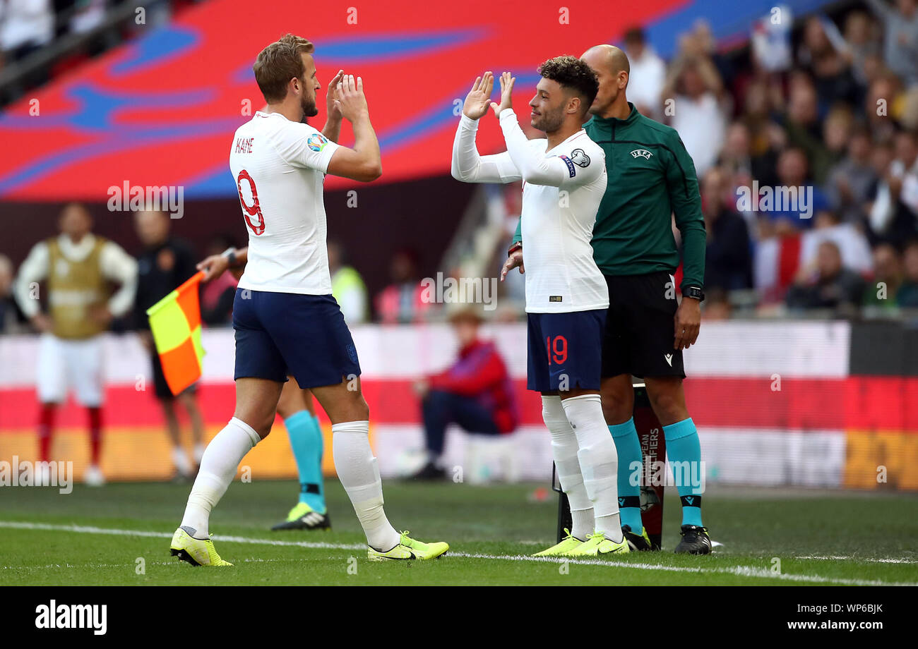 England’s Harry Kane is replaced by Alex Oxlade-Chamberlain during the Euro 2020 Qualifying Group A match at Wembley Stadium, London. Stock Photo