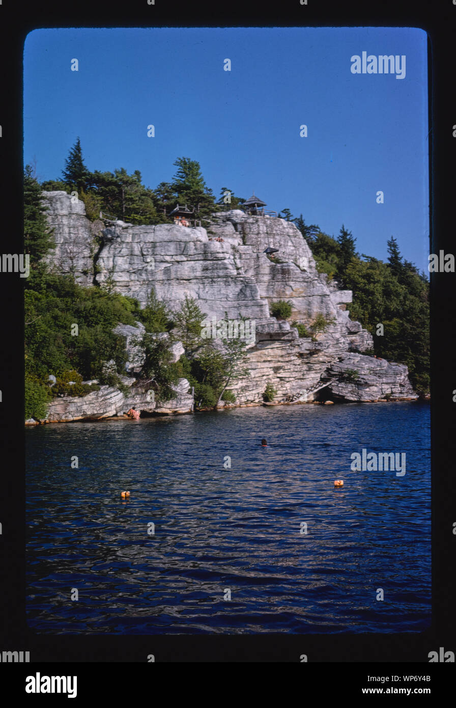Lake Minnewaska detail, Lake Minnewaska, New York Stock Photo Alamy