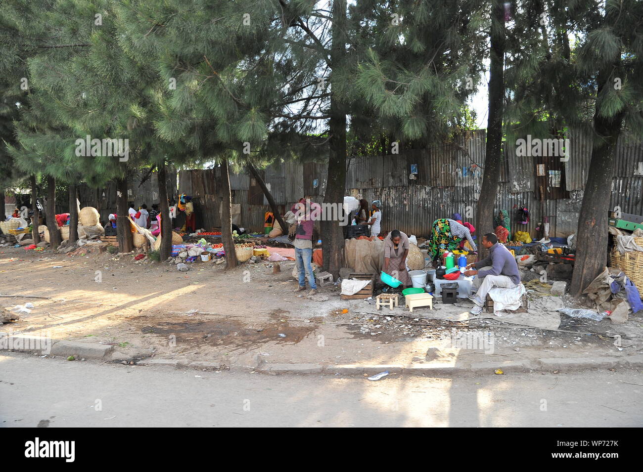 Ethiopian market on the road Stock Photo Alamy