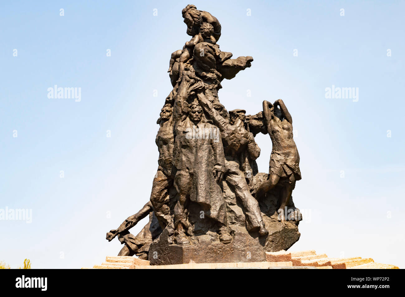 мемориальный центр холокоста «бабий яр». мемориал холокоста бабий яр. яр мемориал. бабий яр мемориал. памятник «менора» бабий яр.