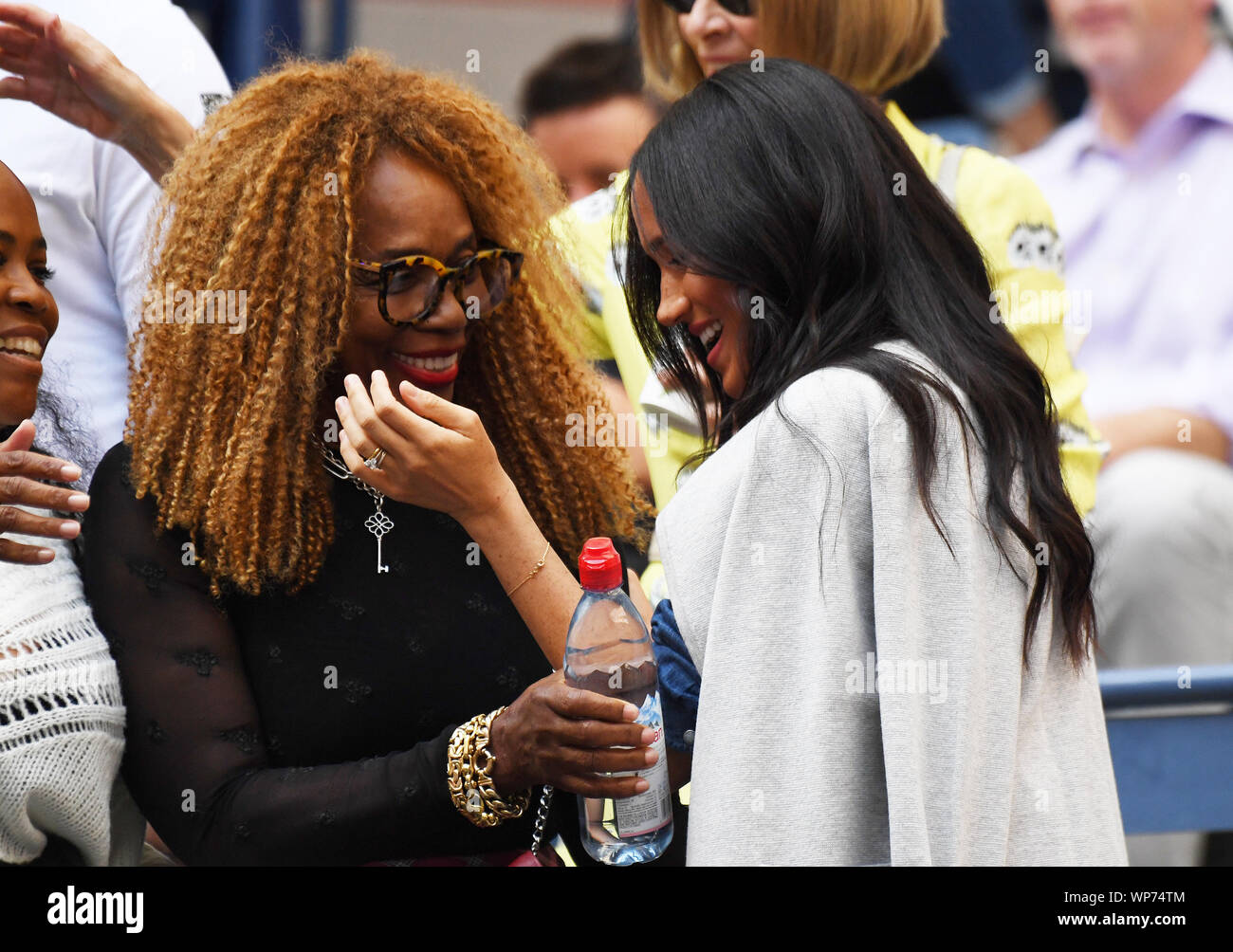 Flushing Meadows New York US Open Tennis Day 12 06/09/2019 Duchess of Sussex Meghan Markle  watches from player box as Serena Williams (USA) v Bianca Adreescu  (CAN) Ladies Singles Final with Oracine Williams Photo Roger Parker International Sports Fotos Ltd/Alamy Live News Stock Photo