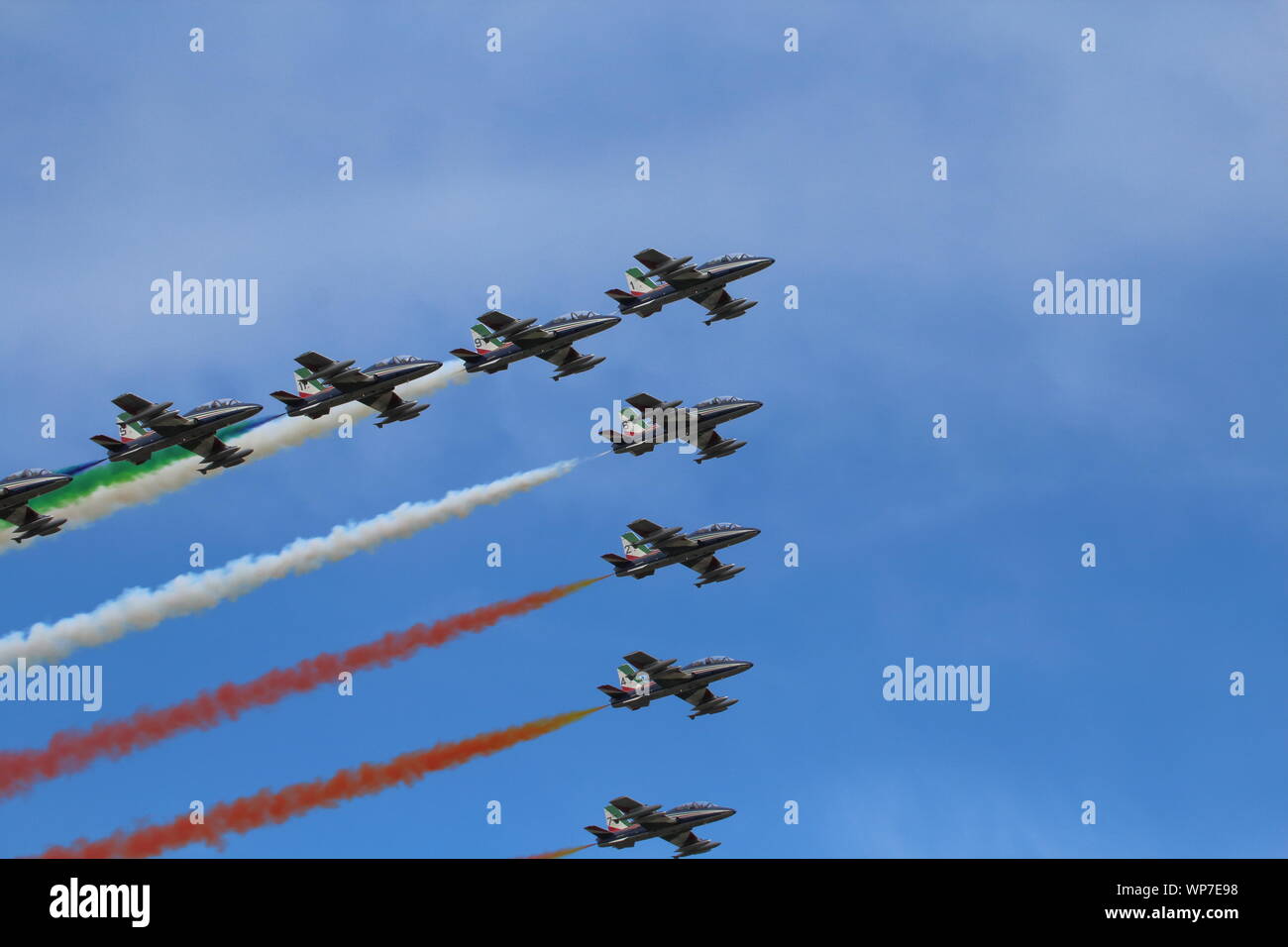 Tricolour arrows hi-res stock photography and images - Alamy