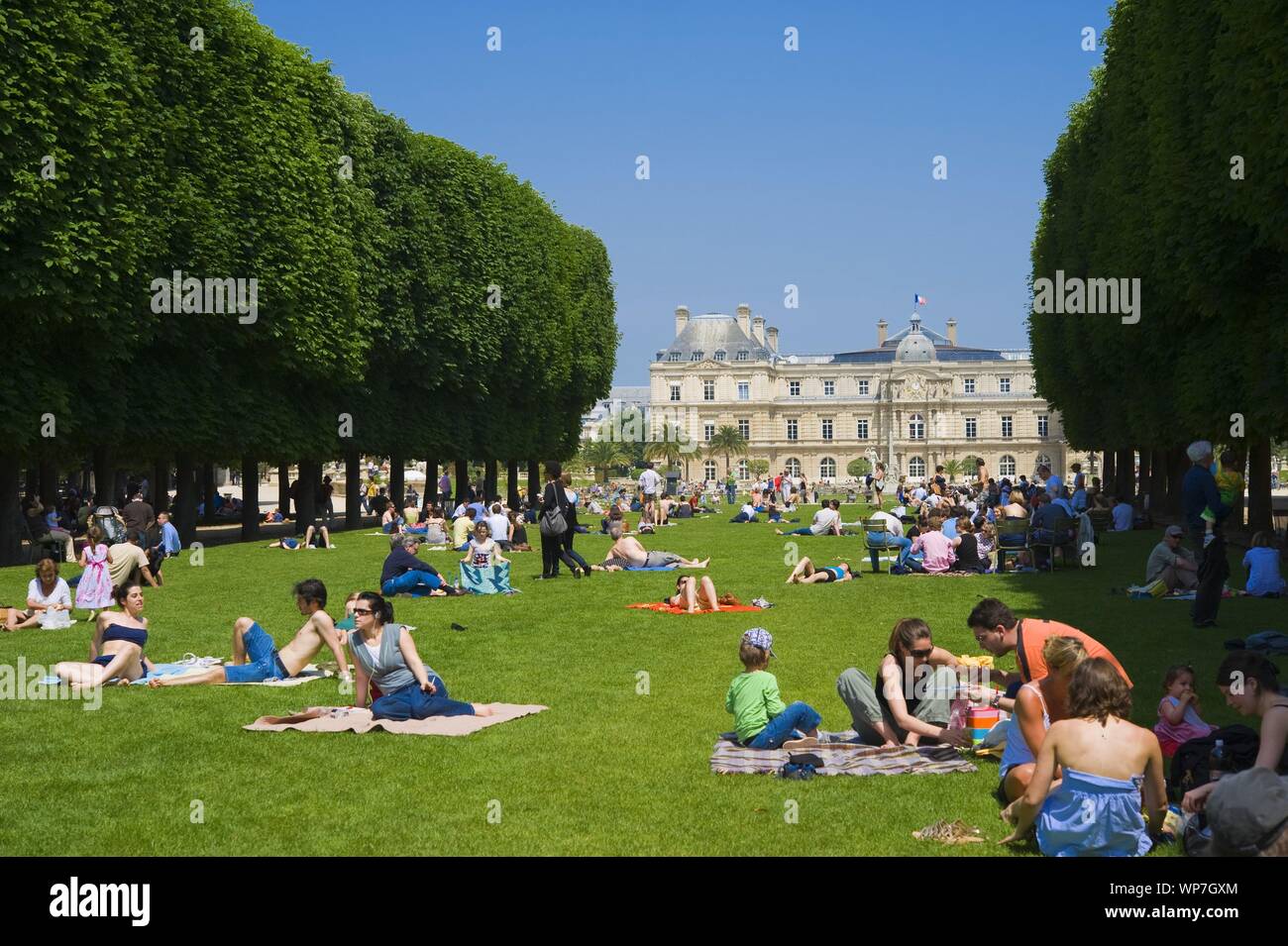 Der Jardin du Luxembourg ist ein früher königlicher, heute staatlicher Schlosspark im Pariser Quartier Latin mit einer Fläche von 26 Hektar. Die Anlag Stock Photo