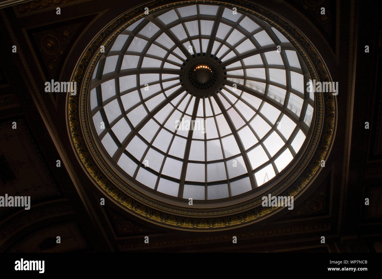 The National Gallery London Interior High Resolution Stock Photography ...