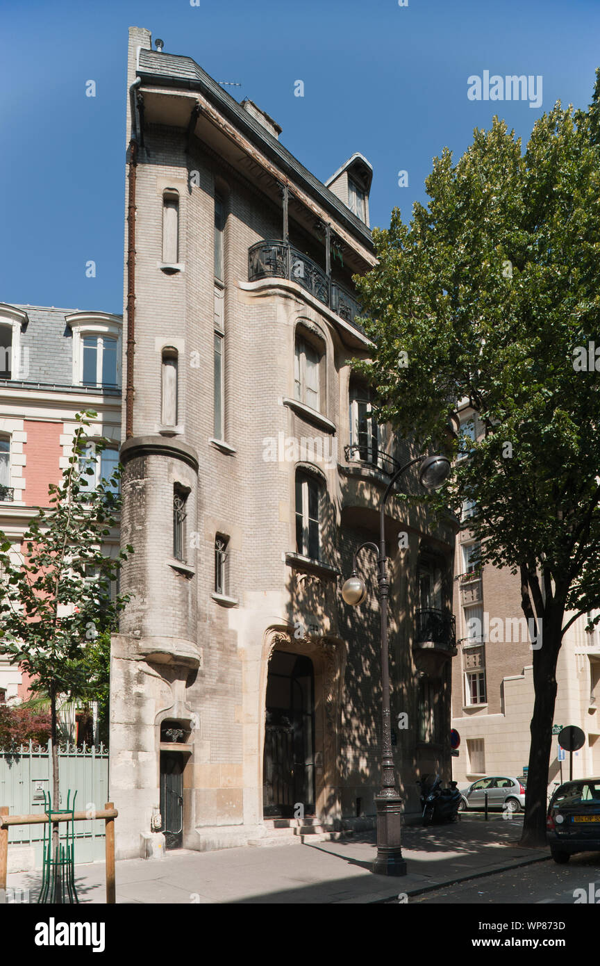 Paris, Architektur, Hector Guimard, Villa Flore, 120 Avenue Mozart, 19241927 Stock Photo Alamy