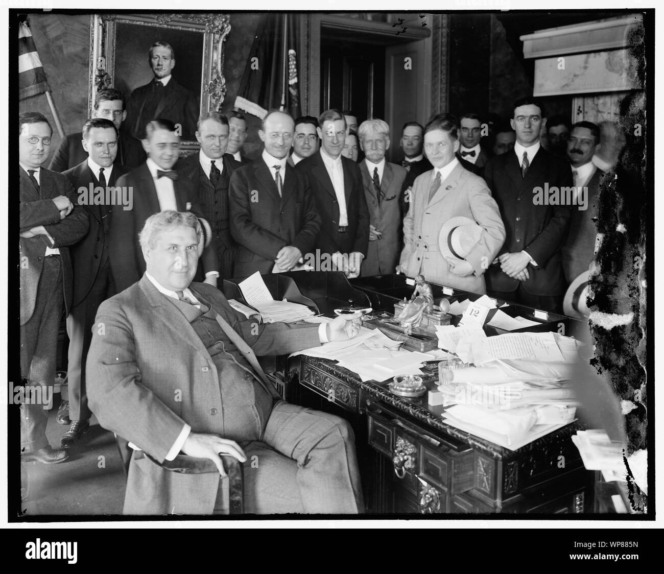 Lindley M. Garrison in office with group Stock Photo Alamy