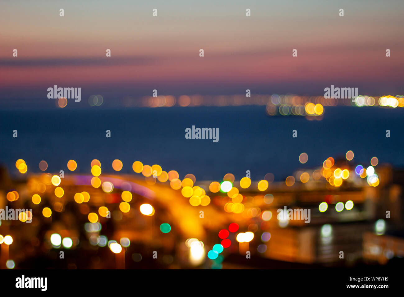 City blurred sky hi-res stock photography and images - Alamy