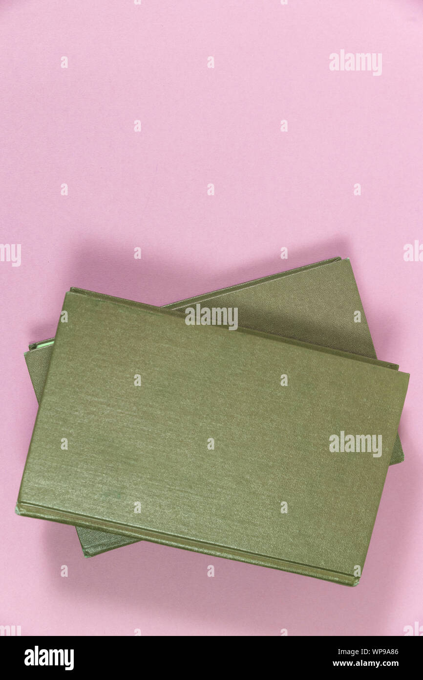 Many books in a bookstore or library Stock Photo Alamy