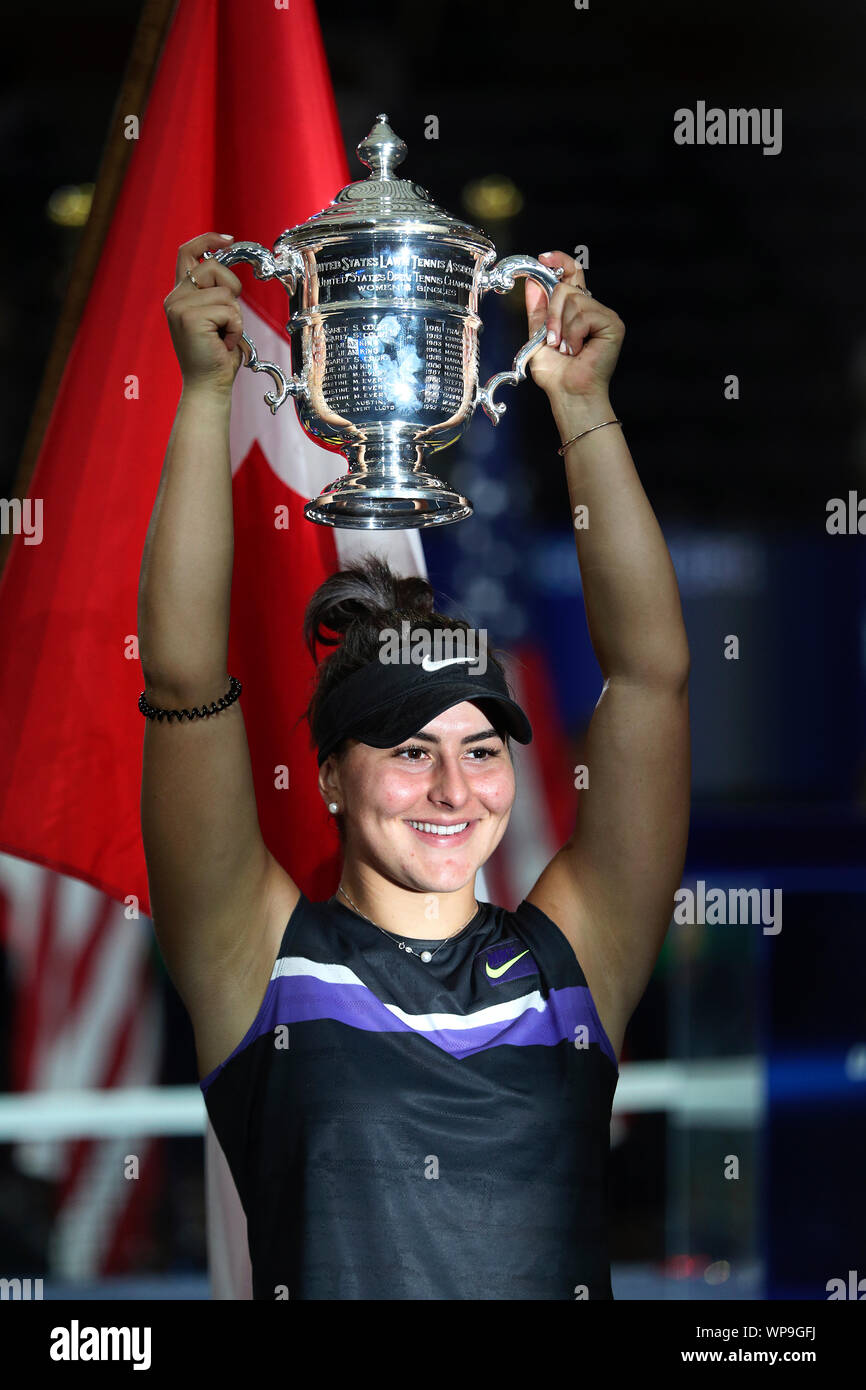 Bianca andreescu 2019 season hi-res stock photography and images - Alamy
