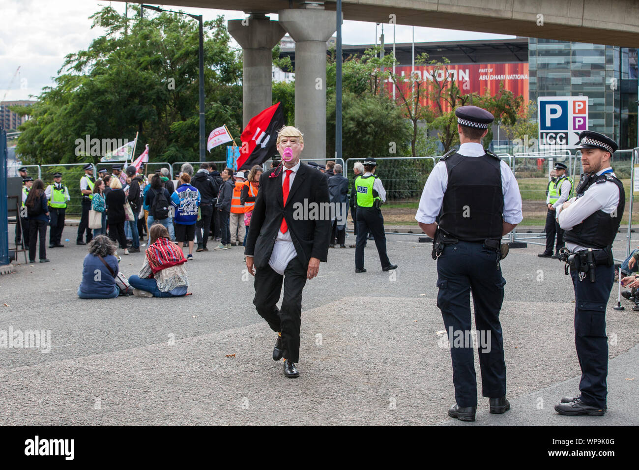 Anti arms protest fair demonstration excel hi-res stock photography and ...