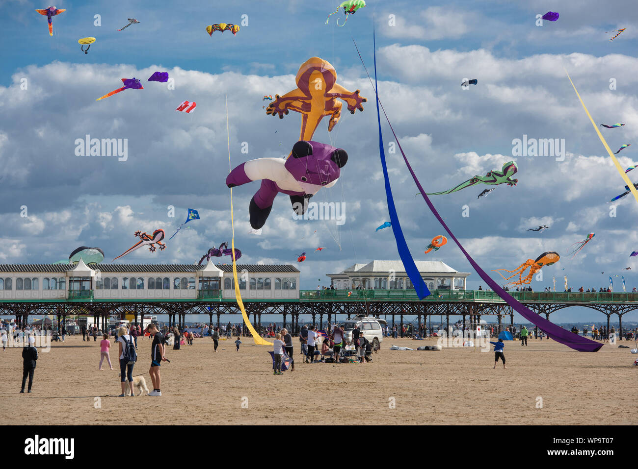 St Annes on the Sea, Lancashire, UK. 7th Sept 2019. St Annes International Kite Festival 2019, St Annes beach, St Annes on the Sea, Lancashire. Displays of kites from teams across the UK and overseas. Credit: John Eveson/Alamy Live News Stock Photo