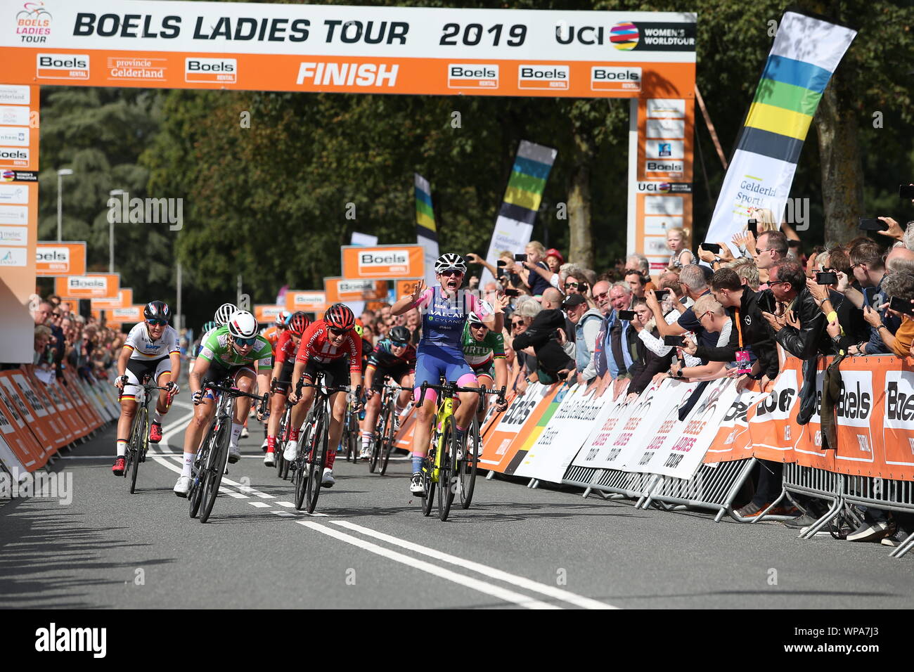 ladies tour arnhem