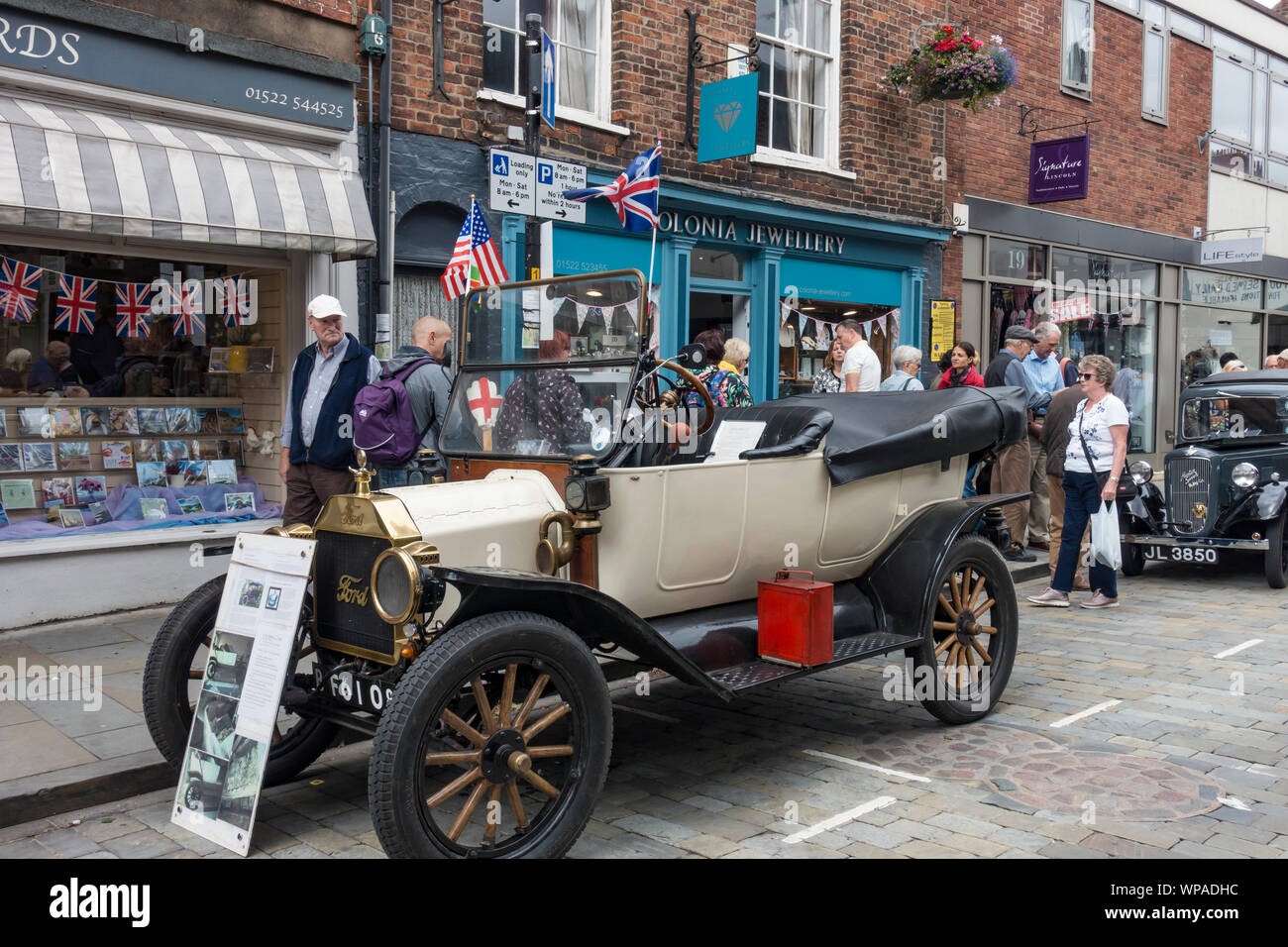 1914 Model T Ford tourer motor car Lincoln 1940's weekend 2019 Stock Photo