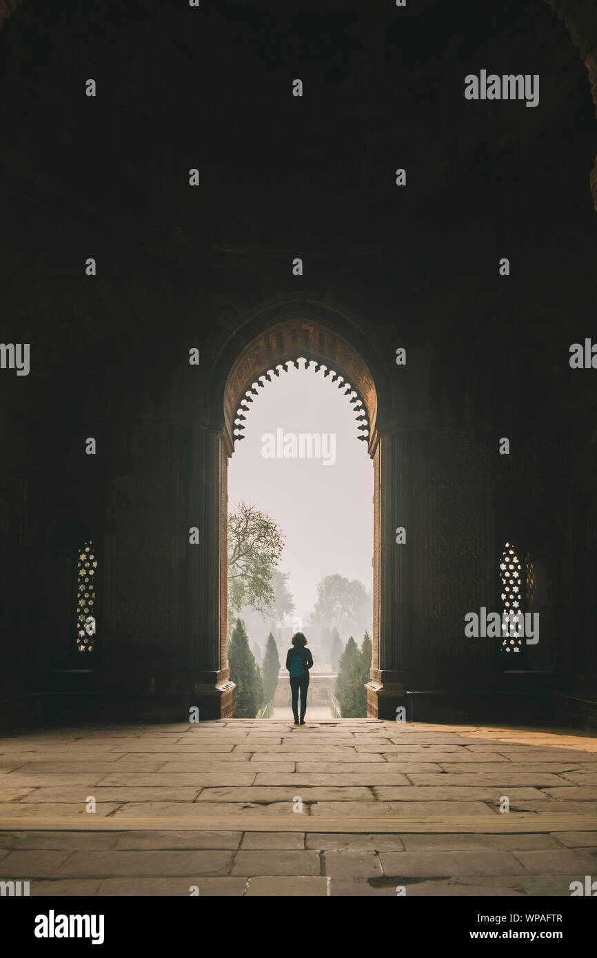 New delhi india gate at sunrise hi-res stock photography and images - Alamy
