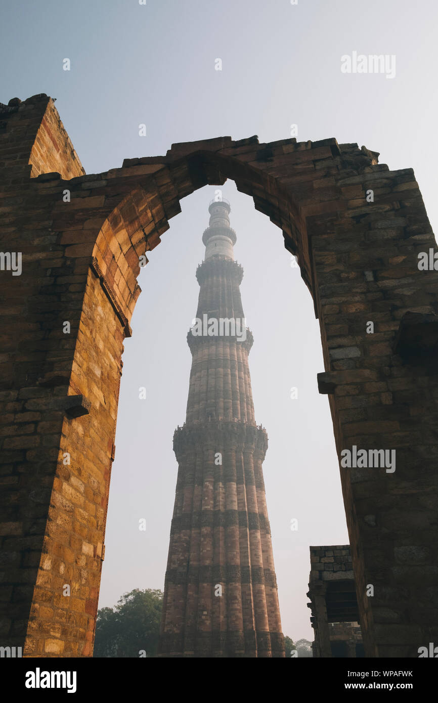 New delhi india gate at sunrise hi-res stock photography and images - Alamy