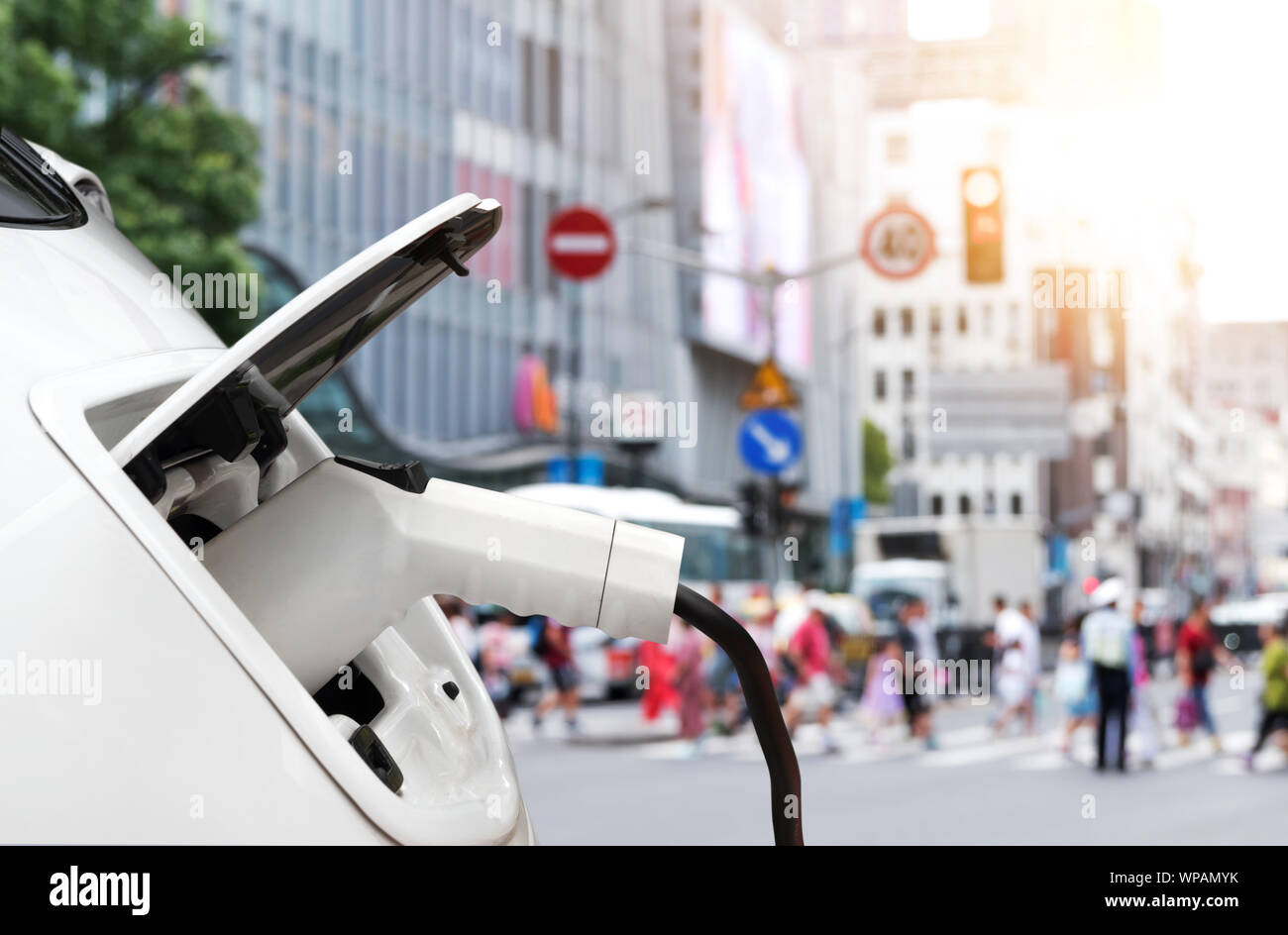 EV automotive , Air pollution and reduce greenhouse gas emissions