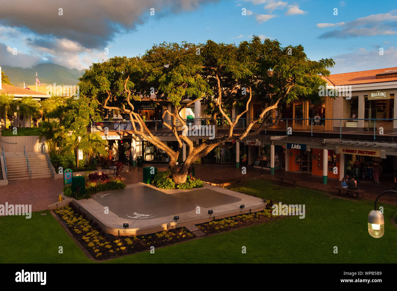 Whaler's Village shopping mall on the tropical island of Maui, Hawaii