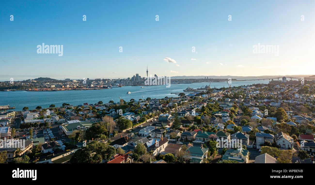 View over the houses of Devonport to the skyline of Auckland with Sky Tower, from Takarunga Mount Victoria, Devonport, Auckland, North Island, New Stock Photo