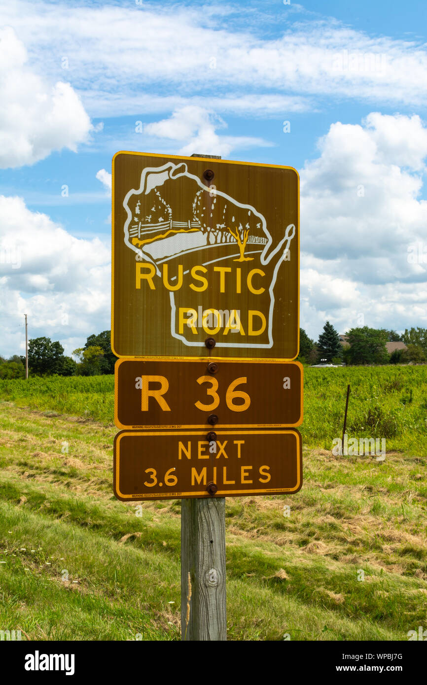 Rustic Road street sign. Wisconsin, USA Stock Photo - Alamy