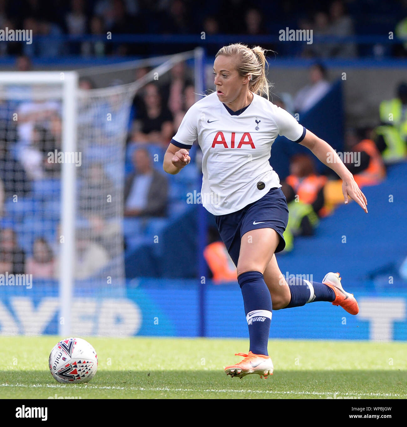 Fulham, UK. 08th Sep, 2019. Gemma Davison of Tottenham Hotspur Women in action during the Barclays WomenÕs Super League match between Chelsea Women and of Tottenham Hotspur Women at Stamford Bridge in London, UK - 8th September 2019 Credit: Action Foto Sport/Alamy Live News Stock Photo