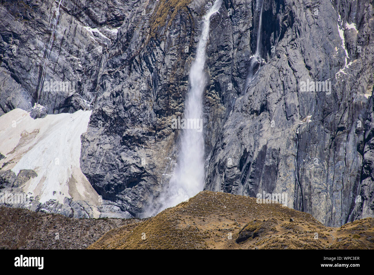 Icefall from an avalanche on Yerupajá, Cordillera Huayhuash circuit, Ancash, Peru Stock Photo