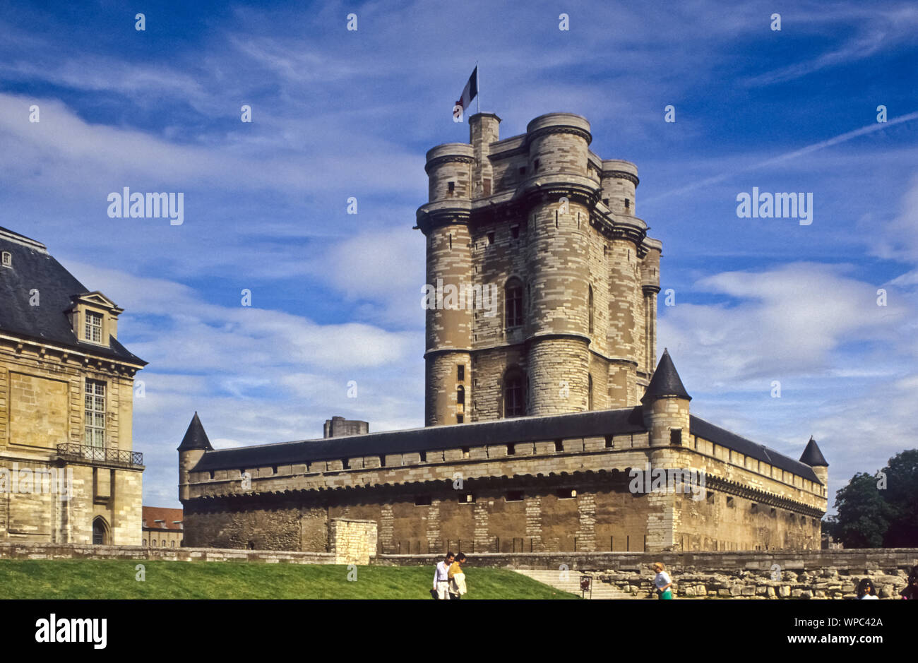 Das Schloss Vincennes in der am östlichen Rand von Paris gelegenen Stadt Vincennes ist neben dem Louvre eines der bedeutendsten Schlösser in der Gesch Stock Photo
