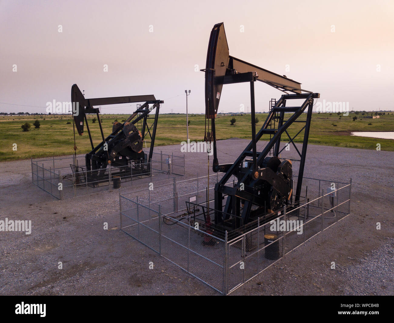 Pivot oil wells on the plains of Oklahoma, USA Stock Photo Alamy