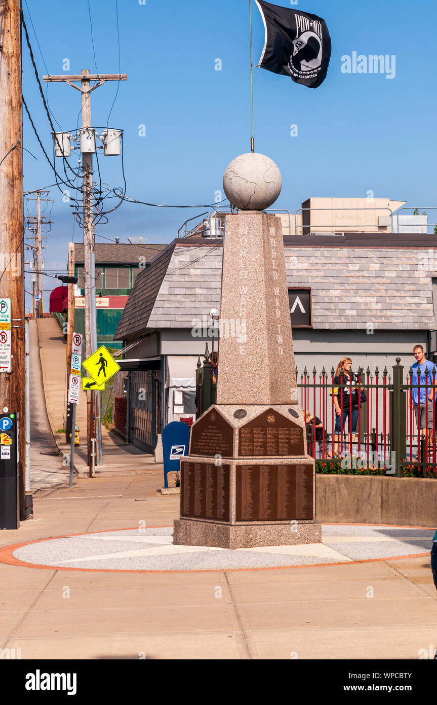 The military war memorial on Grandview Avenue in the Mt Washington