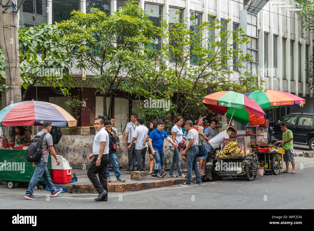 Manila food cart hires stock photography and images Alamy