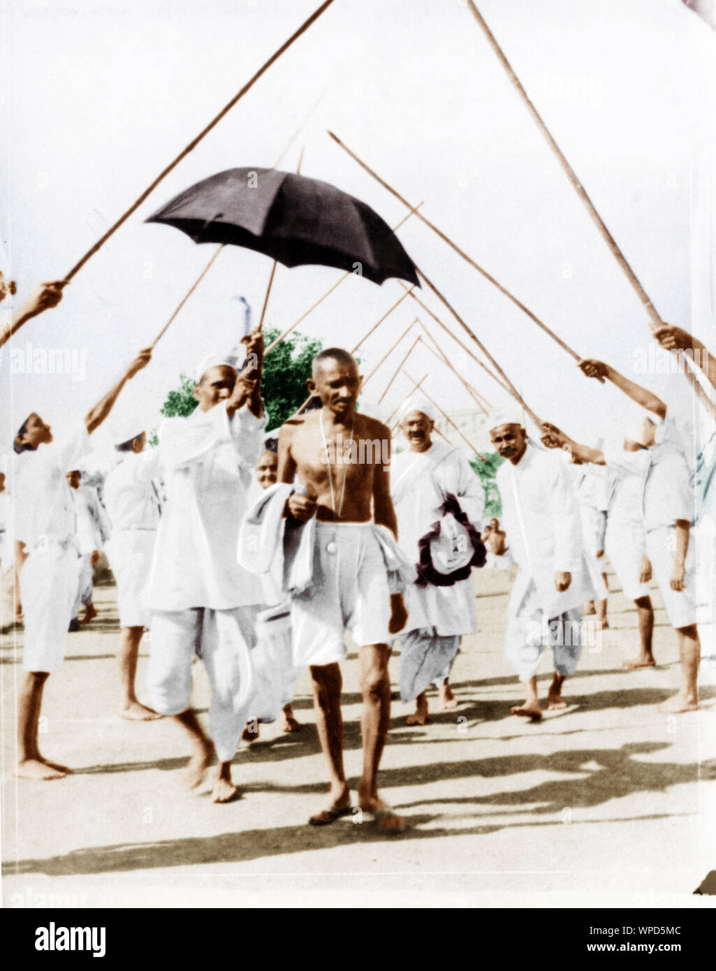 Mahatma Gandhi visiting physical institute in Dhulia, India, Asia, February 13, 1927 Stock Photo