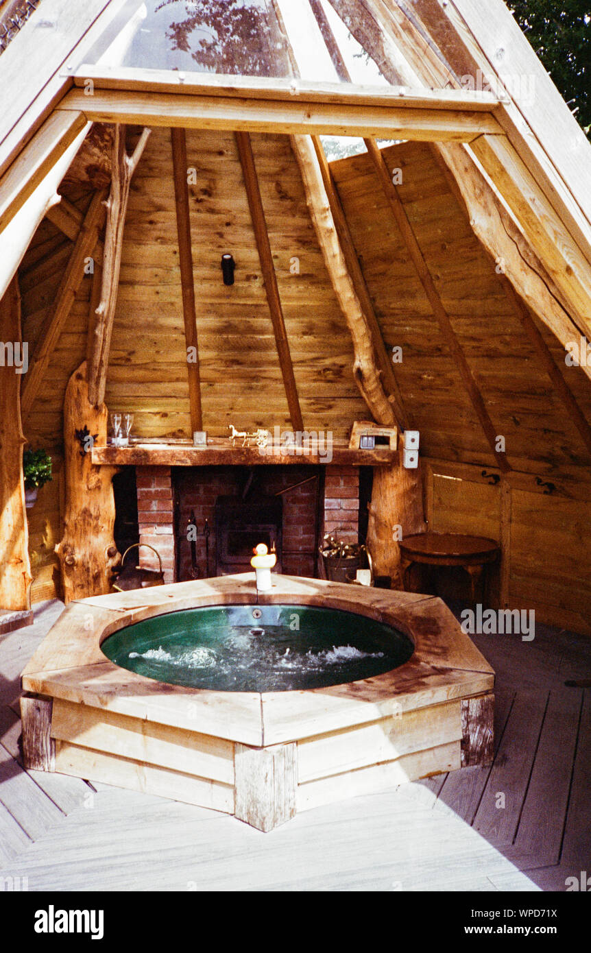 The Wagon and the Wigwam hot tub tiny house holiday guest accommodation,  Hattingley, Medstead, Alton, Hampshire, England, United Kingdom Stock Photo  - Alamy